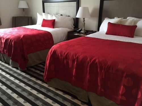 Ramada By Wyndham Springfield North Hotel Екстериор снимка